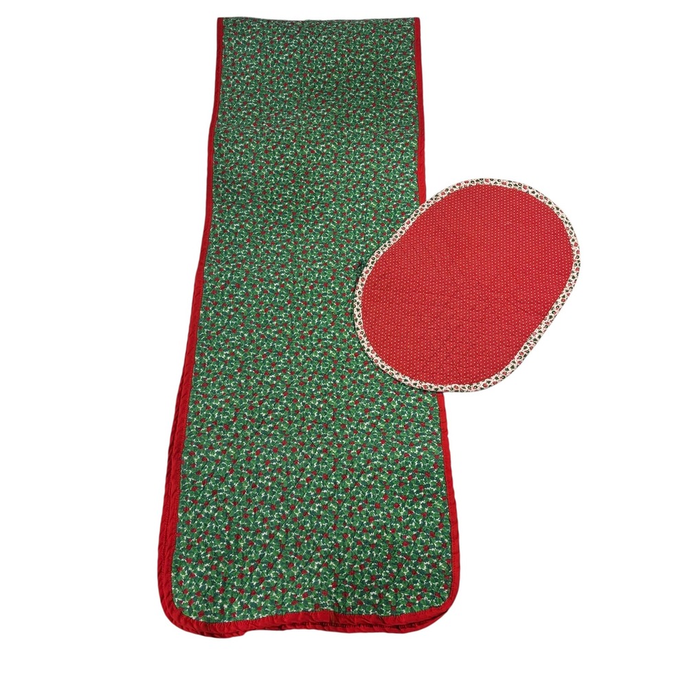 Vintage Christmas Holly Table Runner and Placemat Set Quilted Holiday Décor‎